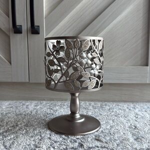 ⭐️BBW Pewter floral large candle holder